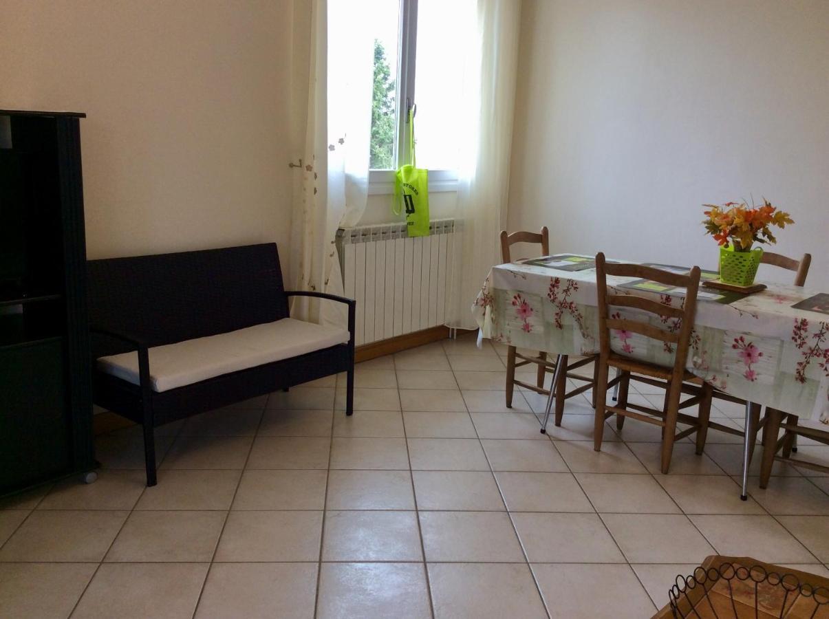 Maison avec véranda proche du centre ville Rignac  Extérieur photo